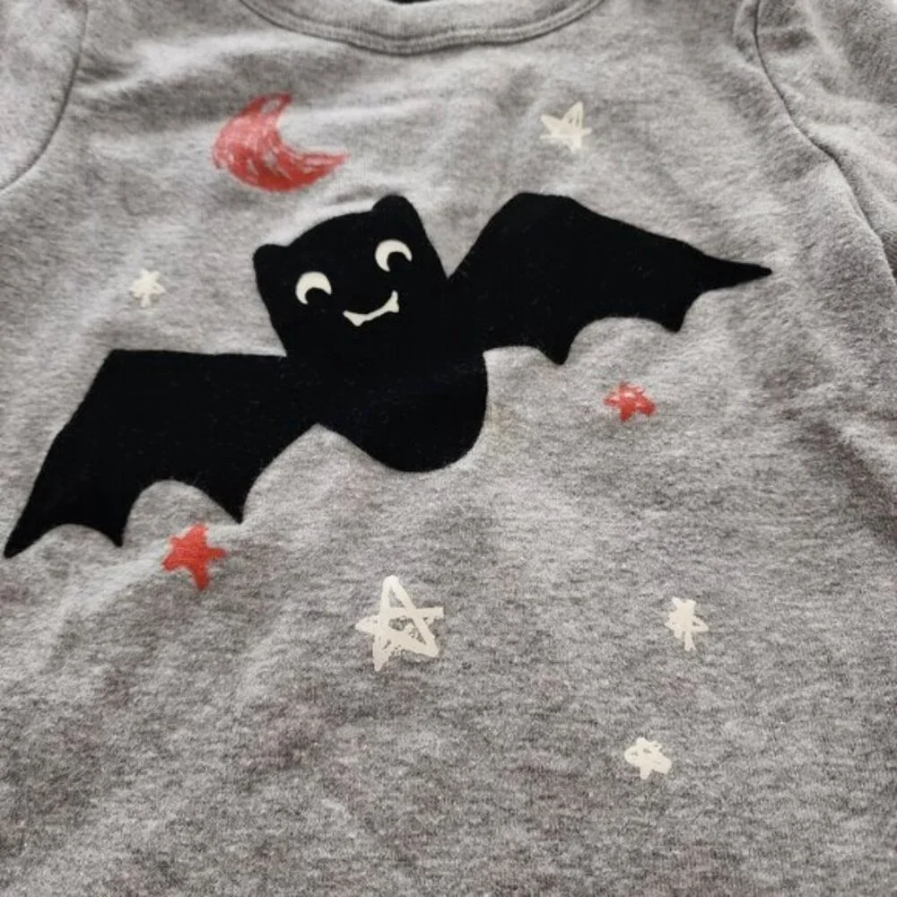 Baby Gap sz 18-24 m Halloween bodysuit one piece Bat gray black orange